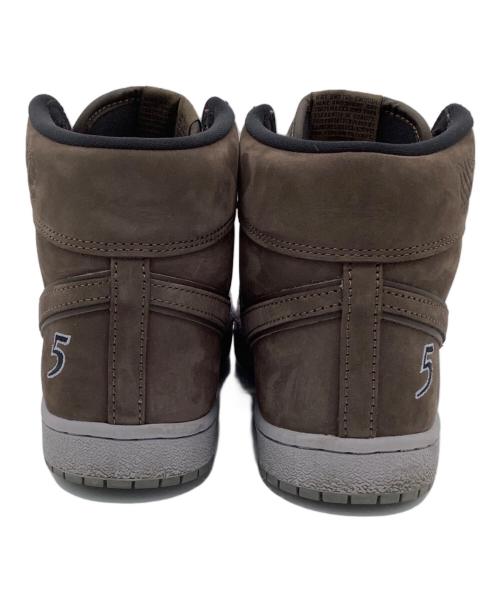 NIKE（ナイキ）NIKE (ナイキ) SoulGoods (ソウルグッズ) ミッドカットスニーカー ブラウン サイズ:27の古着・服飾アイテム