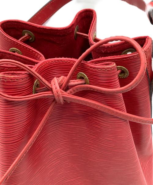 LOUIS VUITTON（ルイ ヴィトン）LOUIS VUITTON (ルイ ヴィトン) エピ　ノエ　ショルダーバッグ レッドの古着・服飾アイテム