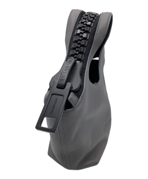 BALENCIAGA（バレンシアガ）BALENCIAGA (バレンシアガ) メガジップトート グレーの古着・服飾アイテム