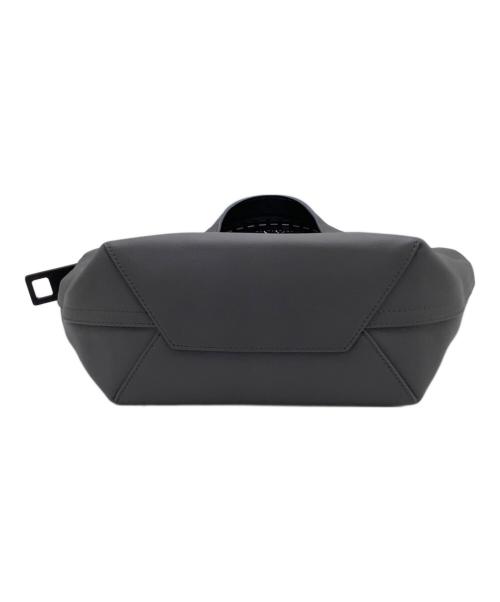 BALENCIAGA（バレンシアガ）BALENCIAGA (バレンシアガ) メガジップトート グレーの古着・服飾アイテム