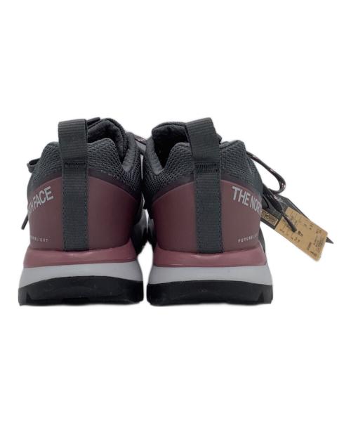 THE NORTH FACE（ザ ノース フェイス）THE NORTH FACE (ザ ノース フェイス) W Activist FUTURELIGHT　スニーカー グレー×オレンジ サイズ:24の古着・服飾アイテム