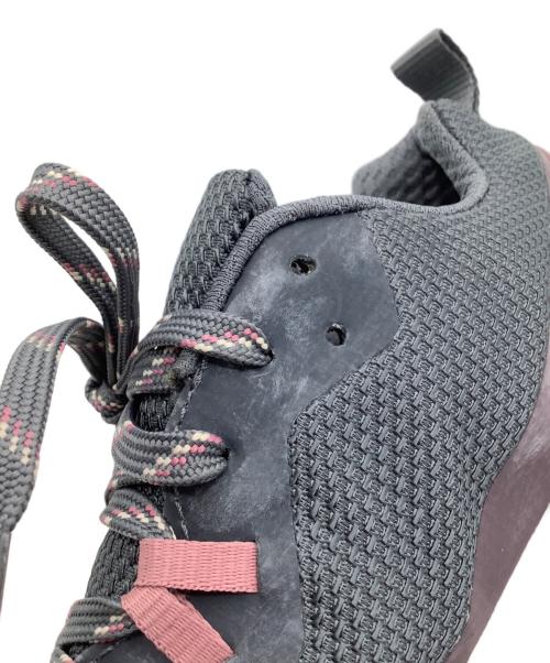 THE NORTH FACE（ザ ノース フェイス）THE NORTH FACE (ザ ノース フェイス) W Activist FUTURELIGHT　スニーカー グレー×オレンジ サイズ:24の古着・服飾アイテム