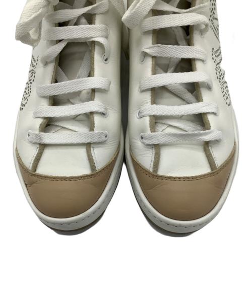 MaxMara（マックスマーラ）MaxMara (マックスマーラ) ハイカットスニーカー ホワイト サイズ:36の古着・服飾アイテム