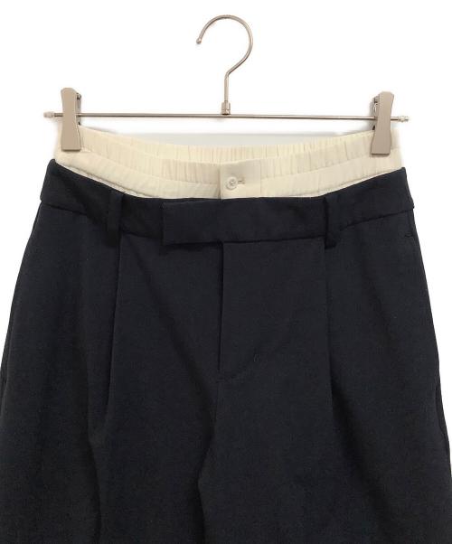 BEAUTY&YOUTH（ビューティーアンドユース）BEAUTY&YOUTH (ビューティーアンドユース) レイヤードタックパンツ ネイビー×ホワイト サイズ:Mの古着・服飾アイテム