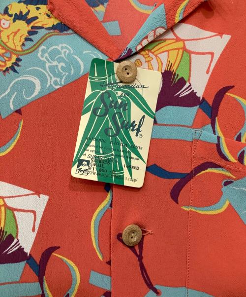 Sun Surf（サンサーフ）Sun Surf (サンサーフ) アロハシャツ レッド サイズ:S 未使用品の古着・服飾アイテム