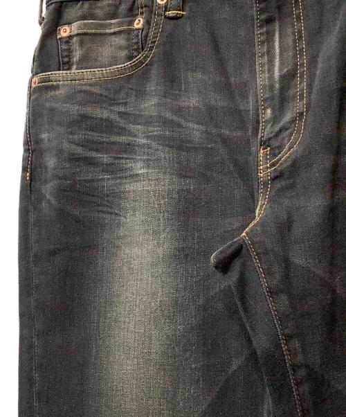 LEVI'S（リーバイス）LEVI'S (リーバイス) スリムフィットデニムパンツ ブラック サイズ:33 未使用品の古着・服飾アイテム