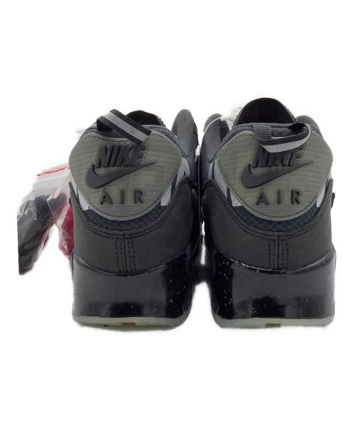 NIKE（ナイキ）NIKE (ナイキ) UNDEFEATED (アンディフィーテッド) AIR MAX 90　スニーカー ブラック サイズ:28 未使用品の古着・服飾アイテム