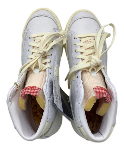 NIKE（ナイキ）NIKE (ナイキ) BLAZER MID 77 POPCORN ホワイト サイズ:28cm 未使用品の古着・服飾アイテム