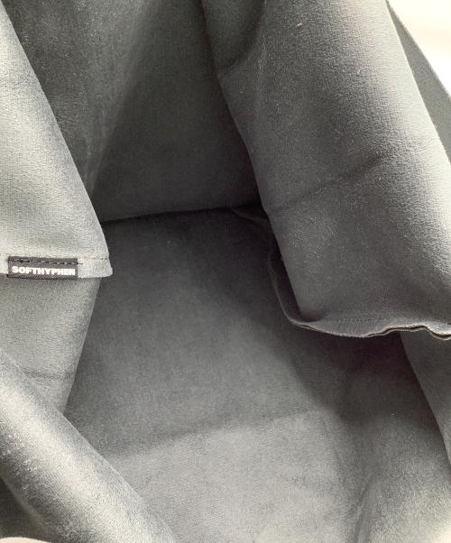 SOFTHYPHEN（ソフトハイフン）SOFTHYPHEN (ソフトハイフン) FAUX LEATHER CONVENIENCE BAG カーキの古着・服飾アイテム