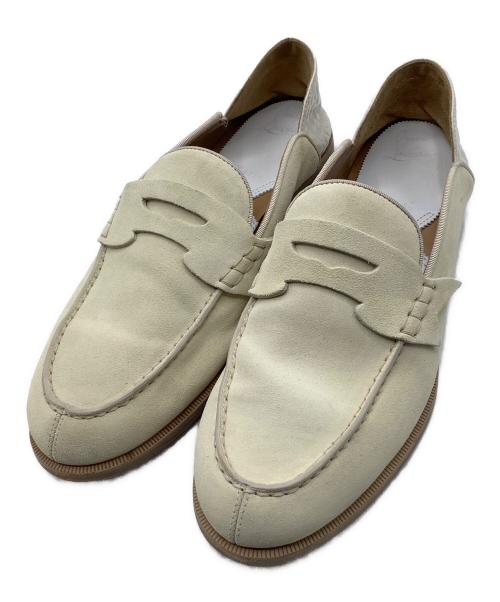 Christian Louboutin（クリスチャン・ルブタン）Christian Louboutin (クリスチャン・ルブタン) PENNY NO FLAT　ローファー ベージュ サイズ:41　1/2の古着・服飾アイテム