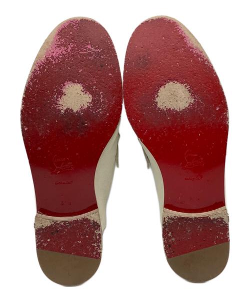 Christian Louboutin（クリスチャン・ルブタン）Christian Louboutin (クリスチャン・ルブタン) PENNY NO FLAT　ローファー ベージュ サイズ:41　1/2の古着・服飾アイテム