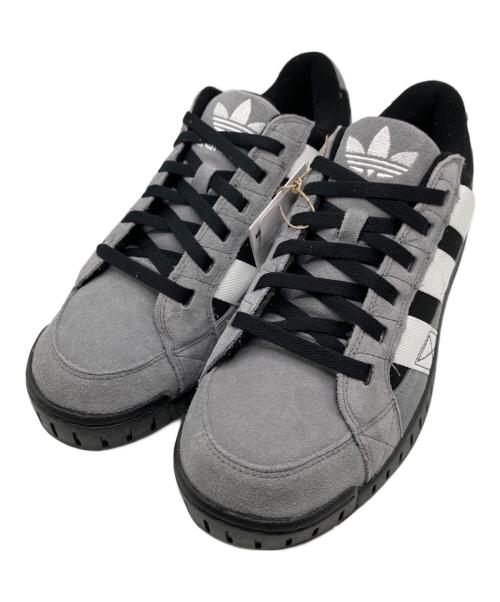 adidas（アディダス）adidas (アディダス) ローカットスニーカー グレー×ブラック サイズ:29 未使用品の古着・服飾アイテム