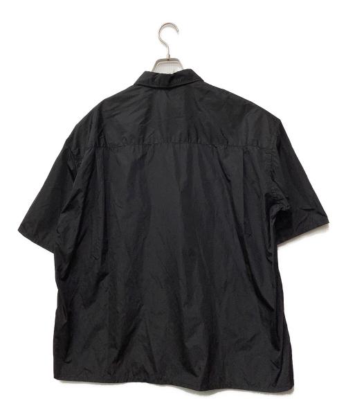 H BEAUTY&YOUTH（エイチ ビューティー&ユース）H BEAUTY&YOUTH (エイチ ビューティー&ユース) 半袖シャツ ブラック サイズ:Mの古着・服飾アイテム