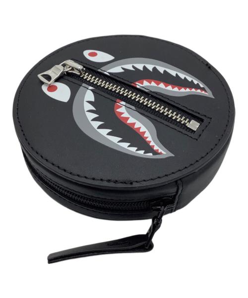 BAPE BY A BATHING APE（ベイプバイアベイシングエイプ）BAPE BY A BATHING APE (ベイプバイアベイシングエイプ) SHARK LEATHER COIN CASE　コインケース ブラックの古着・服飾アイテム