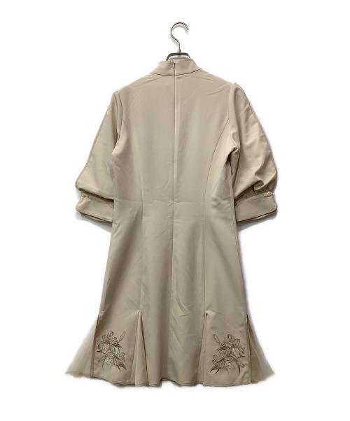 被宝園（ヒホウエン）被宝園 (ヒホウエン) 半袖ワンピース ベージュ サイズ:FREEの古着・服飾アイテム