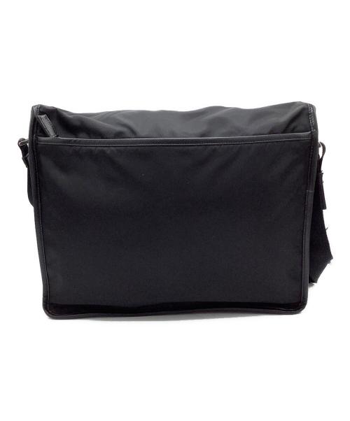 PRADA（プラダ）PRADA (プラダ) ナイロンメッセンジャーバッグ ブラックの古着・服飾アイテム