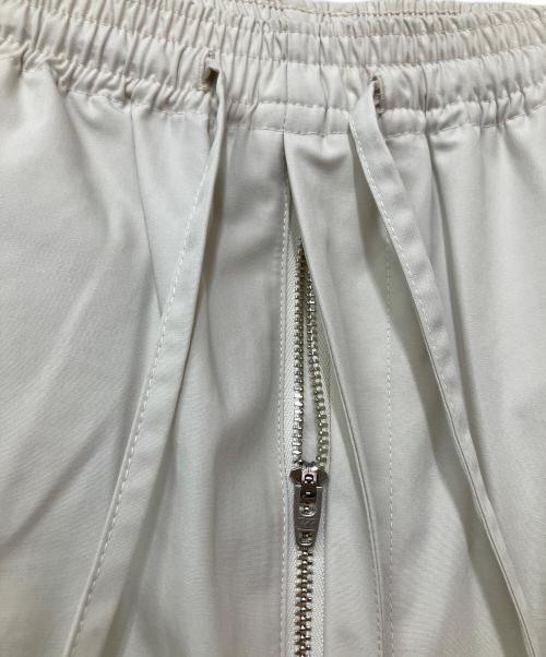 H BEAUTY&YOUTH（エイチ ビューティー&ユース）H BEAUTY&YOUTH (エイチ ビューティー&ユース) ハーフパンツ アイボリー サイズ:Sの古着・服飾アイテム