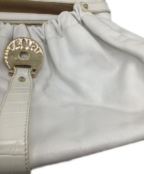 FENDI（フェンディ）FENDI (フェンディ) ボルサマジック　ハンドバッグ ホワイトの古着・服飾アイテム