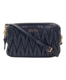 MIU MIU（ミュウミュウ）の古着「マテラッセ ショルダーバッグ」｜ブラック