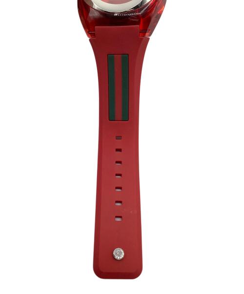 GUCCI（グッチ）GUCCI (グッチ) リストウォッチ レッドの古着・服飾アイテム