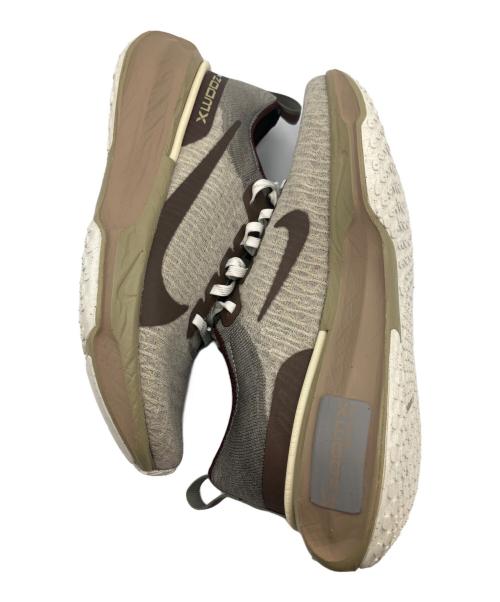 NIKE（ナイキ）NIKE (ナイキ) ローカットスニーカー グレー×カーキ サイズ:26.5cmの古着・服飾アイテム