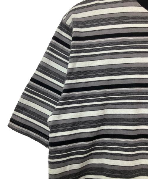 POLYPLOID（ポリプロイド）POLYPLOID (ポリプロイド) Tシャツ グレー サイズ:Lの古着・服飾アイテム