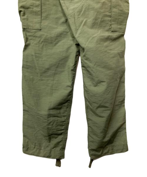 Carhartt WIP（カーハート ワークインプログレス）CARHARTT WIP (カーハート ワークインプログレス) カーゴパンツ グリーン サイズ:Ｗ32の古着・服飾アイテム