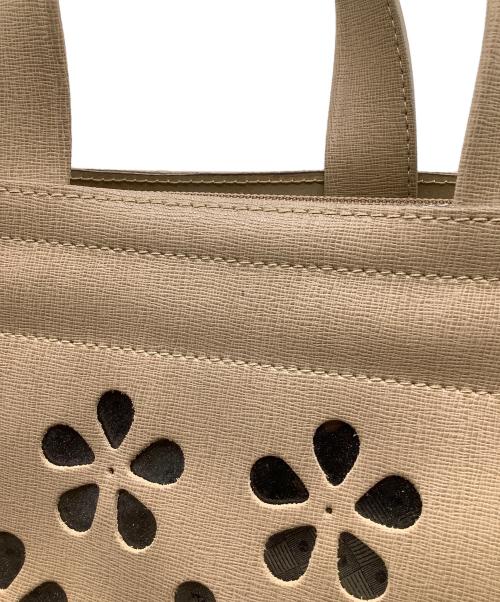 FURLA（フルラ）FURLA (フルラ) パンチングトートバッグ ベージュの古着・服飾アイテム
