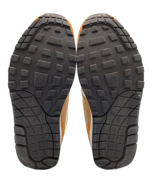 NIKE（ナイキ）NIKE (ナイキ) ローカットスニーカー キャメル×ホワイト サイズ:27の古着・服飾アイテム