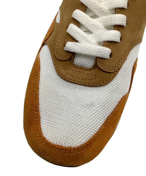 NIKE（ナイキ）NIKE (ナイキ) ローカットスニーカー キャメル×ホワイト サイズ:27の古着・服飾アイテム