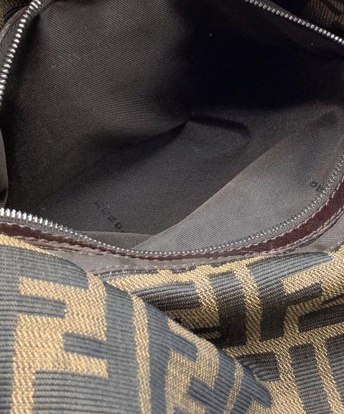 FENDI（フェンディ）FENDI (フェンディ) ショルダーバッグ ブラウンの古着・服飾アイテム