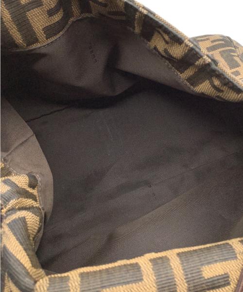 FENDI（フェンディ）FENDI (フェンディ) ショルダーバッグ ブラウンの古着・服飾アイテム