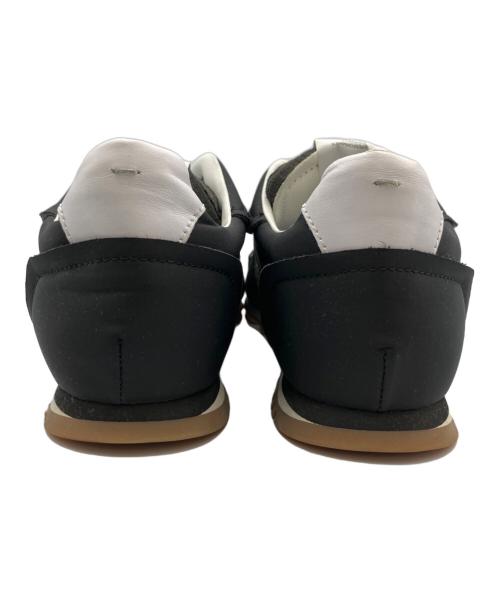 Maison Margiela（メゾンマルジェラ）Maison Margiela (メゾンマルジェラ) ローカットスニーカー ブラック サイズ:41の古着・服飾アイテム