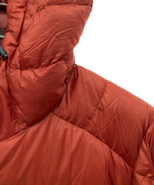 mont-bell（モンベル）mont-bell (モンベル) ライトアルパインダウンパーカー レッド サイズ:Sの古着・服飾アイテム