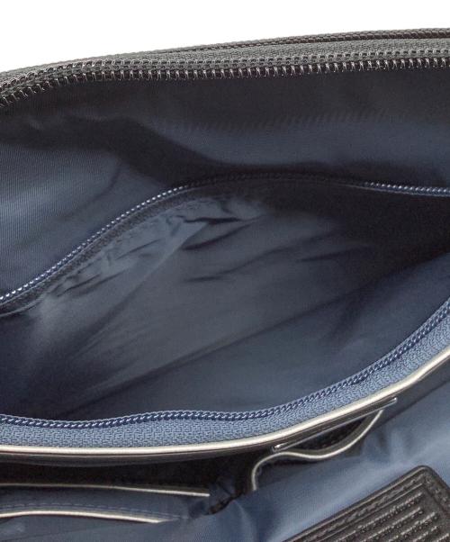 TUMI（トゥミ）TUMI (トゥミ) ショルダーバッグ ブラックの古着・服飾アイテム