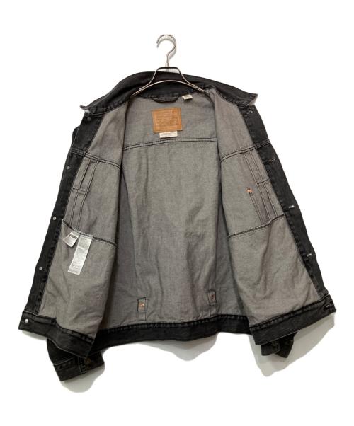 LEVI'S（リーバイス）LEVI'S (リーバイス) デニムジャケット ブラック サイズ:Lの古着・服飾アイテム