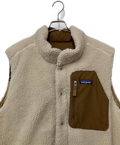 Patagonia（パタゴニア）Patagonia (パタゴニア) リバーシブル・ビビー・ダウン・ベスト ベージュ サイズ:XLの古着・服飾アイテム