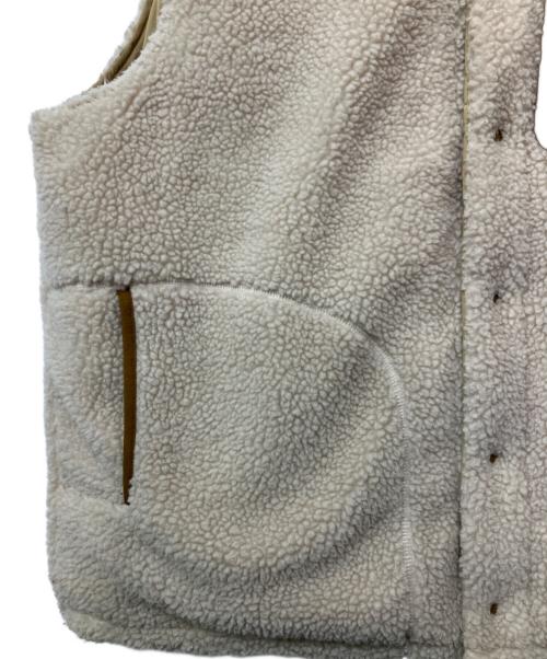 Patagonia（パタゴニア）Patagonia (パタゴニア) リバーシブル・ビビー・ダウン・ベスト ベージュ サイズ:XLの古着・服飾アイテム