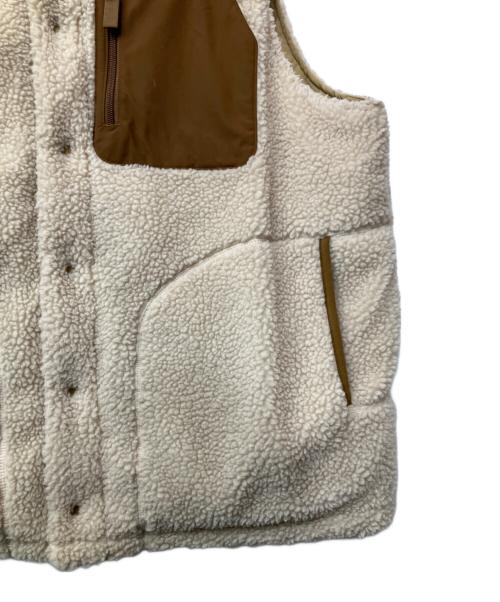 Patagonia（パタゴニア）Patagonia (パタゴニア) リバーシブル・ビビー・ダウン・ベスト ベージュ サイズ:XLの古着・服飾アイテム