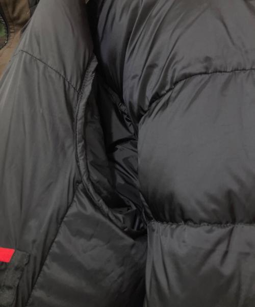 THE NORTH FACE（ザ ノース フェイス）THE NORTH FACE (ザ ノース フェイス) ダウンジャケット グリーン×ブラック サイズ:Mの古着・服飾アイテム