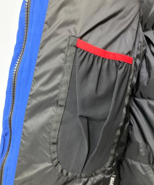 THE NORTH FACE（ザ ノース フェイス）THE NORTH FACE (ザ ノース フェイス) ダウンジャケット ブルー×ブラック サイズ:Sの古着・服飾アイテム