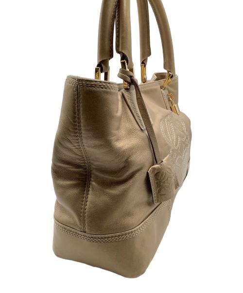 LOEWE（ロエベ）LOEWE (ロエベ) ハンドバッグ ゴールドの古着・服飾アイテム