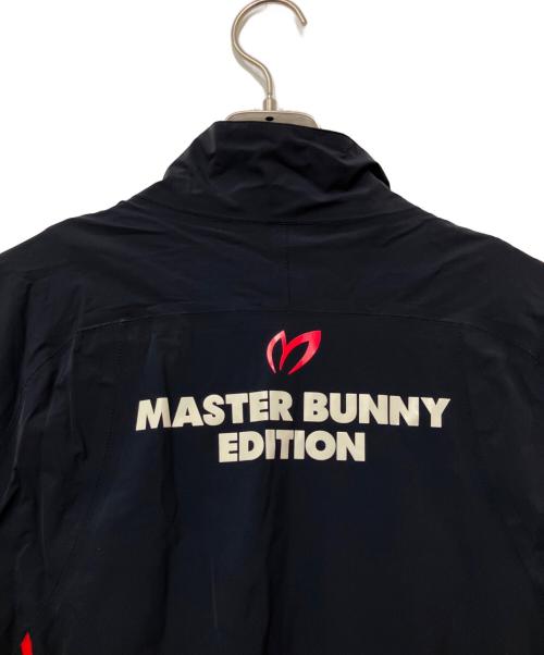 MASTER BUNNY EDITION（マスターバニーエディション）MASTER BUNNY EDITION (マスターバニーエディション) レインウェア レッド×ブラック サイズ:4の古着・服飾アイテム