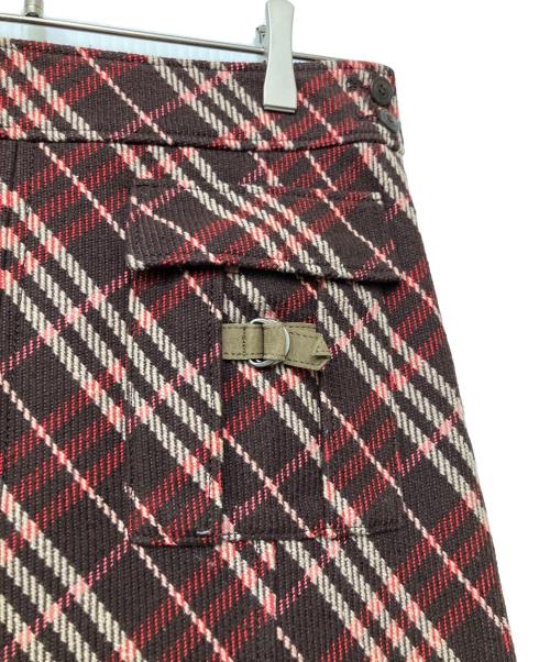 BURBERRY BLUE LABEL（バーバリー ブルー レーベル）BURBERRY BLUE LABEL (バーバリーロンドンブルーレーベル) チェックスカート ブラウン サイズ:38の古着・服飾アイテム