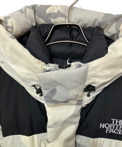 THE NORTH FACE（ザ ノース フェイス）THE NORTH FACE (ザ ノース フェイス) ダウンジャケット ライトグレー サイズ:Mの古着・服飾アイテム