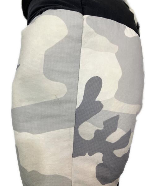 THE NORTH FACE（ザ ノース フェイス）THE NORTH FACE (ザ ノース フェイス) ダウンジャケット ライトグレー サイズ:Mの古着・服飾アイテム