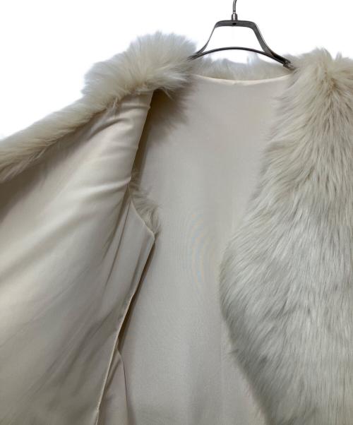 BIRTHDAY BASH（バースデーバッシュ）BIRTHDAY BASH (バースデーバッシュ) ファーベスト ホワイト サイズ:不明の古着・服飾アイテム