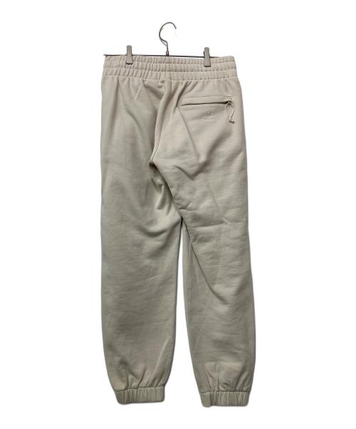 adidas（アディダス）adidas (アディダス) Humanrace (ヒューマンレース) スウェットパンツ ベージュ サイズ:Mの古着・服飾アイテム