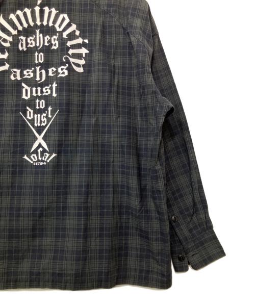 RealMinority（リアルマイノリティ）RealMinority (リアルマイノリティ) 長袖シャツ ネイビー×グリーン サイズ:XLの古着・服飾アイテム