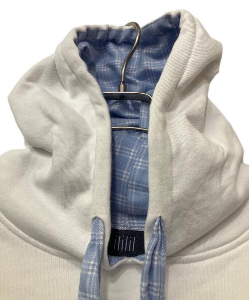 ililil（イルイルイル）ililil (イルイルイル) プルオーバーパーカー ホワイト×ブルー サイズ:不明の古着・服飾アイテム